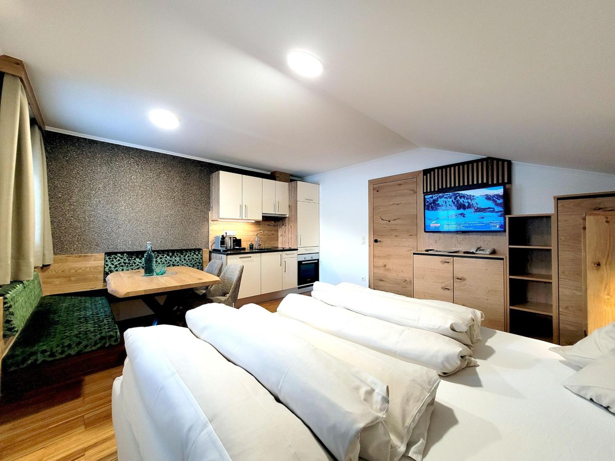 Aparthotel Bernhof 오베르타우에른 객실 사진